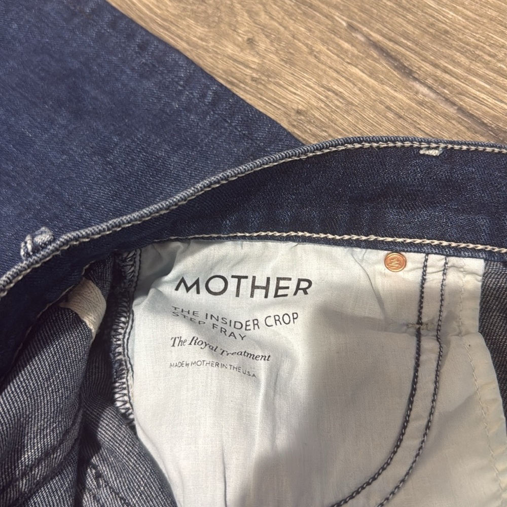 • Mother Denim • Women’s Insider Crop Step Fray 
The Royal Treatment Dark Blue - Picture 4 of 6